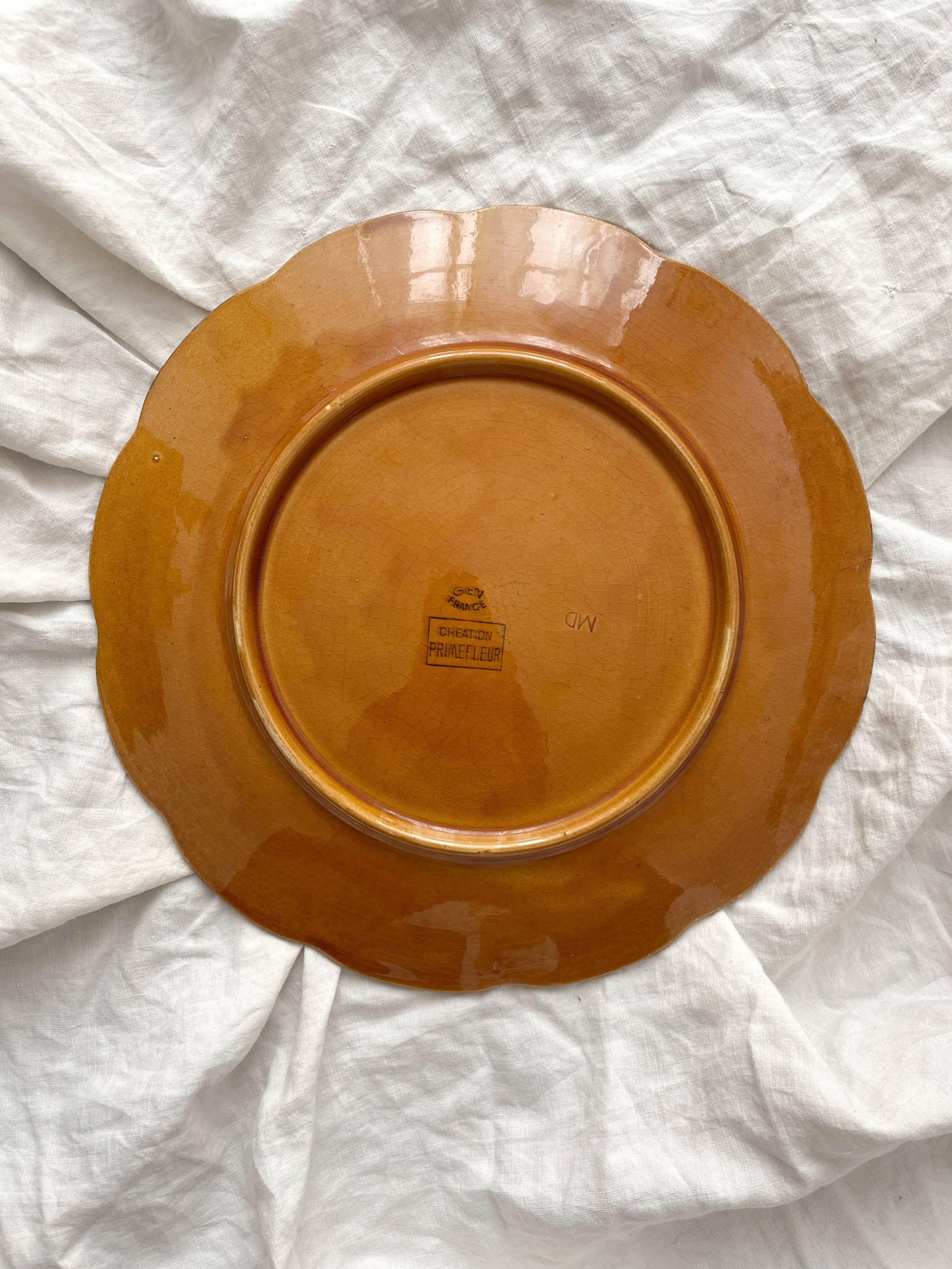 Round earthenware dish with vine leaves, Gien creation, Primefleur vintage