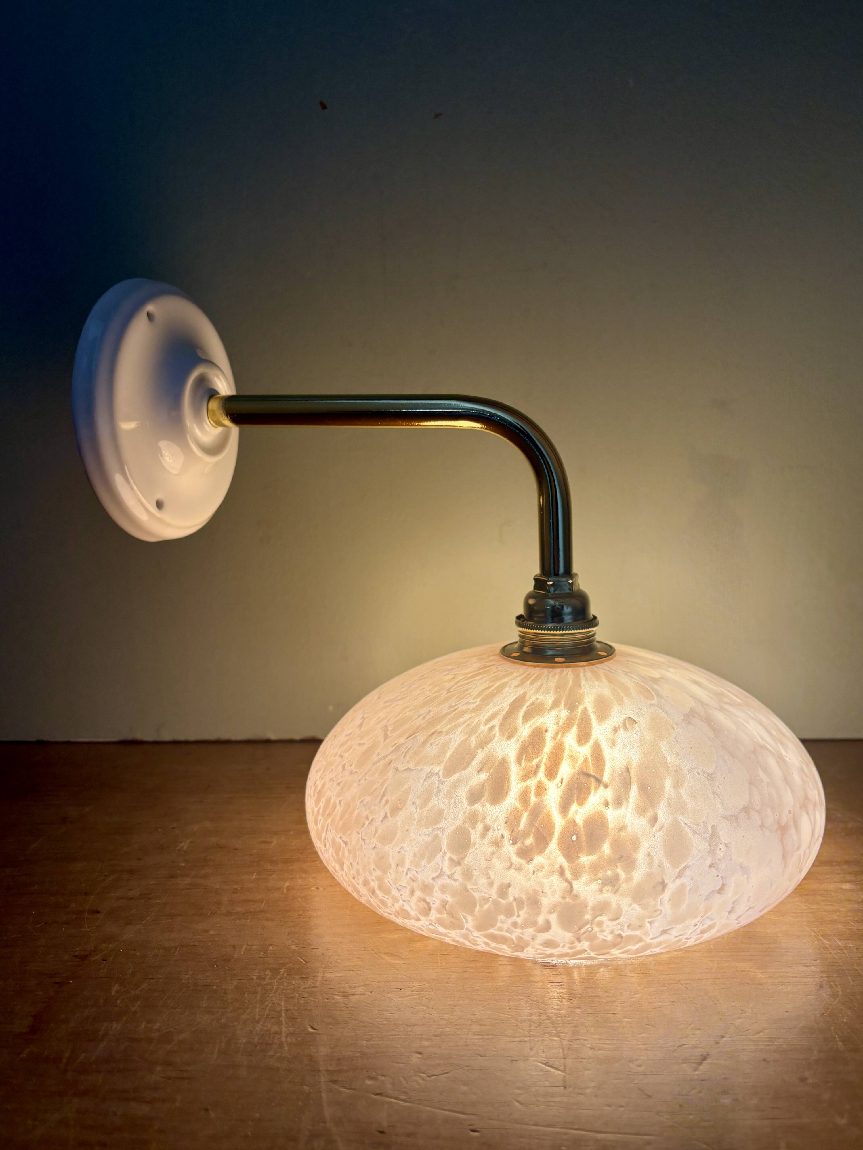 Elbow wall light, vintage glass lampshade from Clichy in pink.