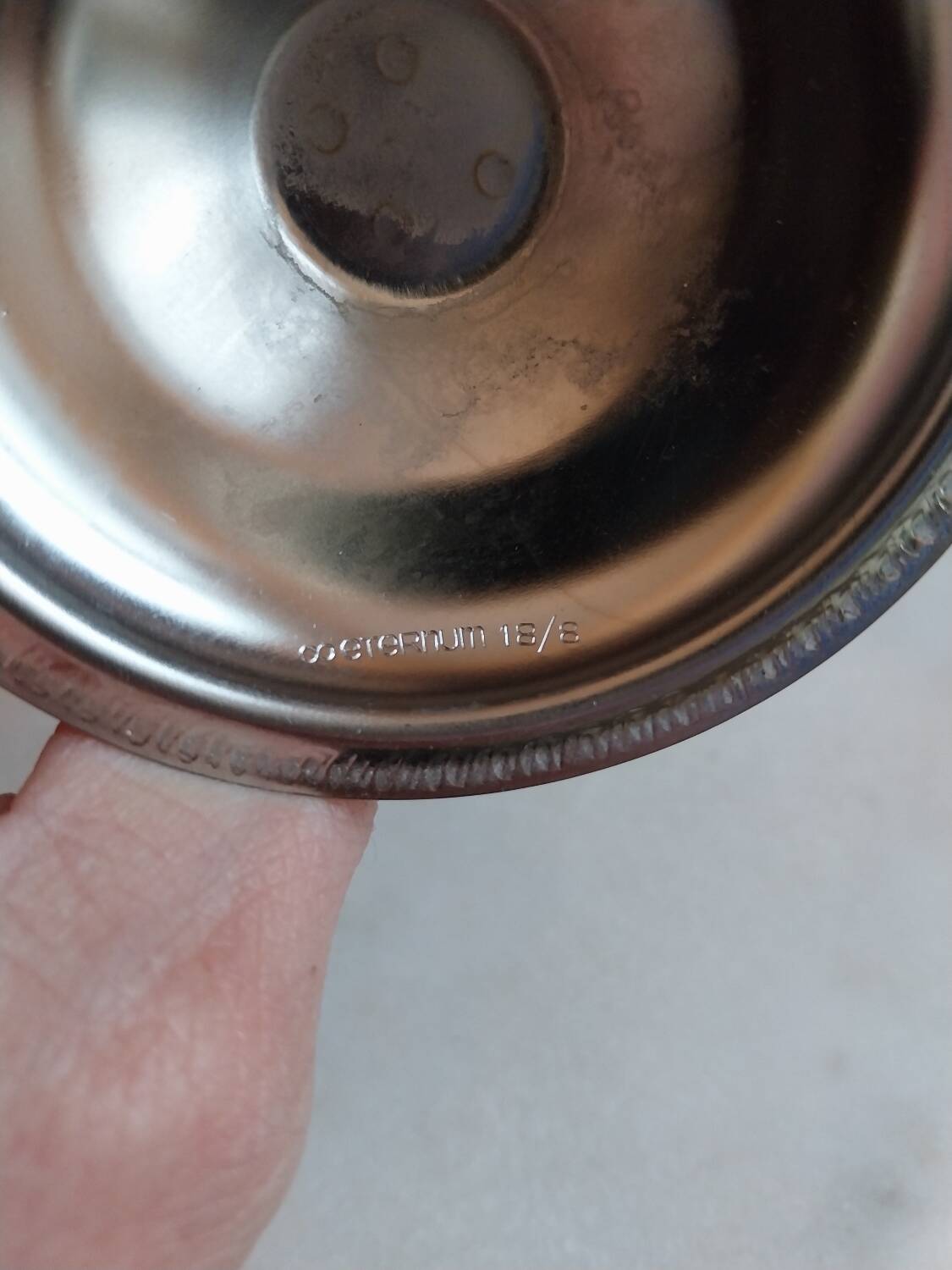 6 stainless steel bowls