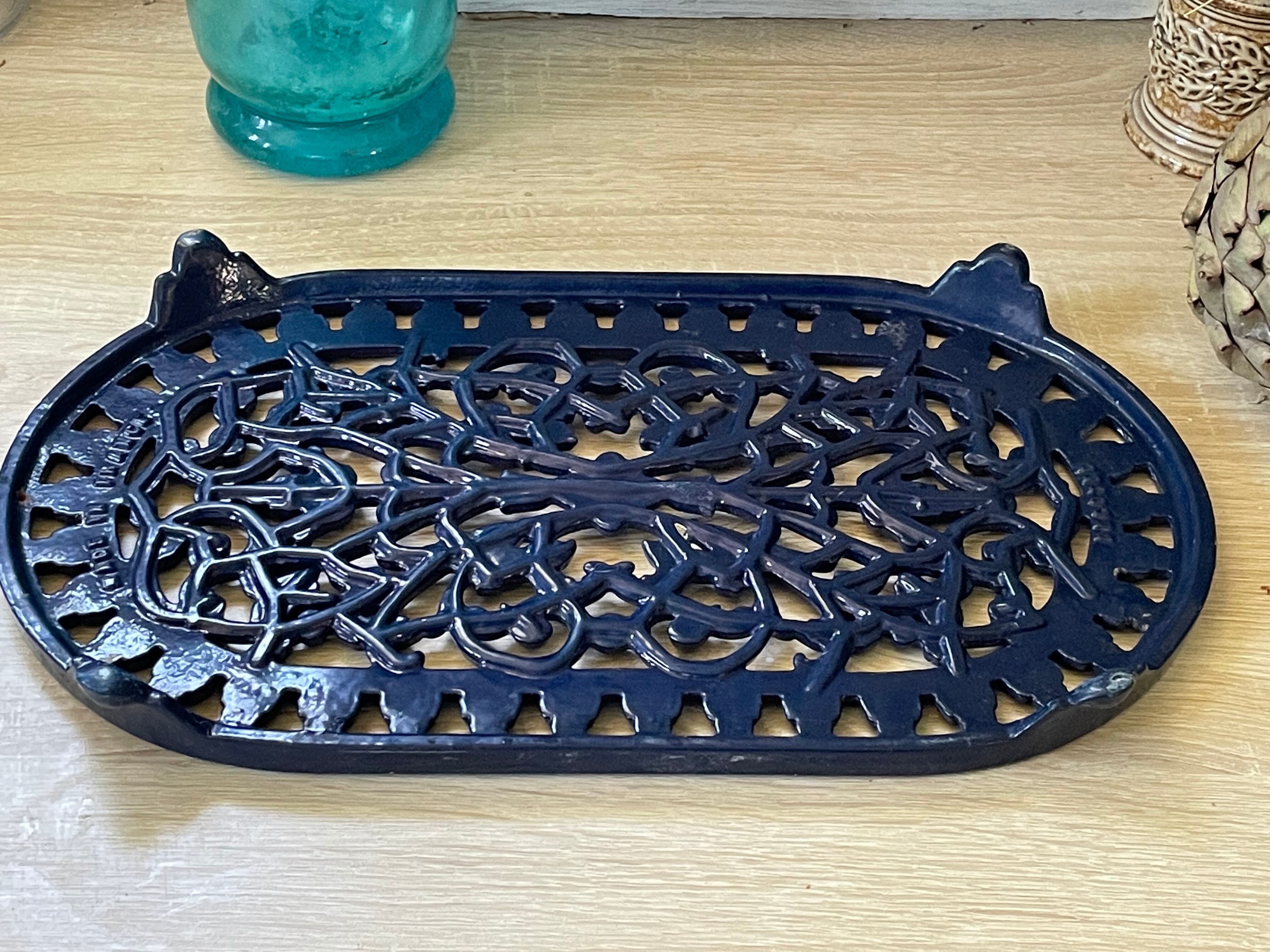 Enamelled cast iron underside 35cm