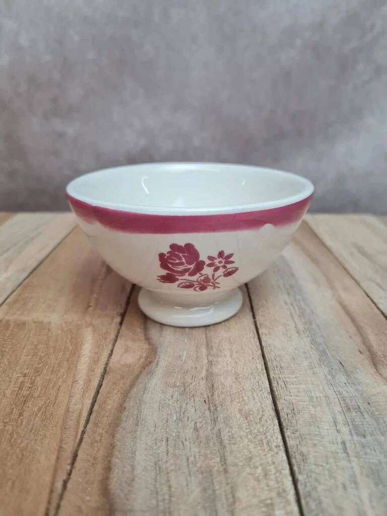 Small antique dining set bowl in earthenware with pink floral decoration – retro charm