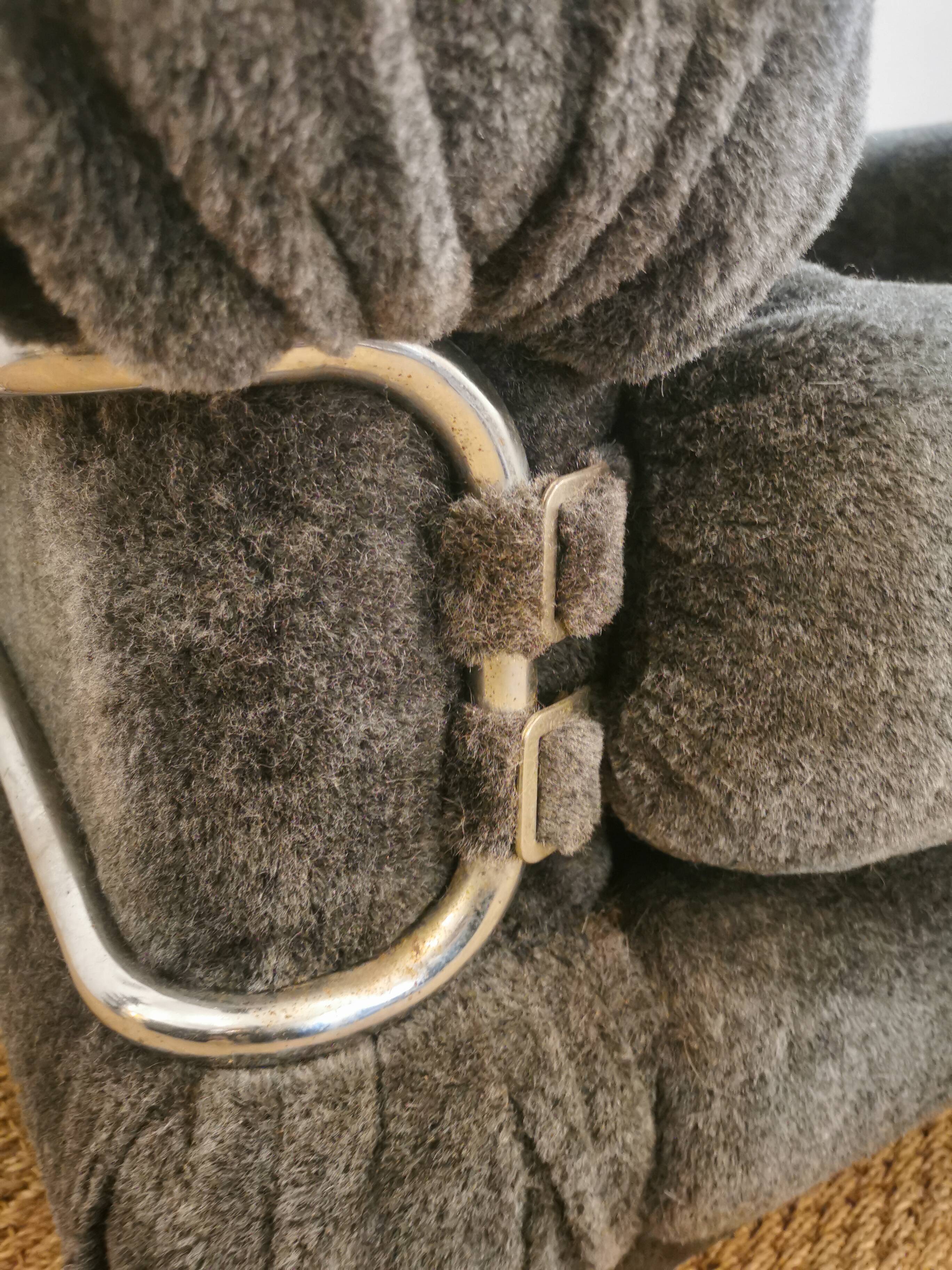 Pair of vintage italian design armchairs from the 70s