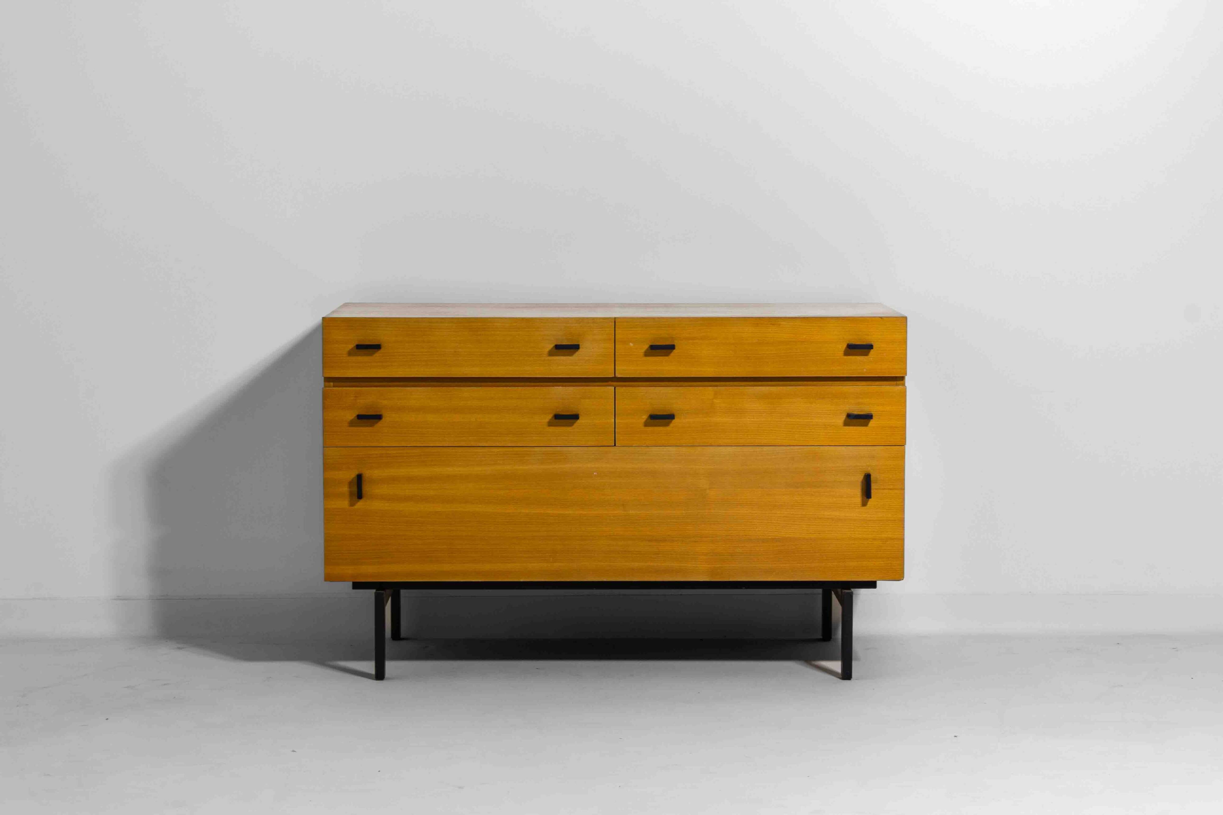 Commode en hêtre par Roger de Winter, Belgique années 1960