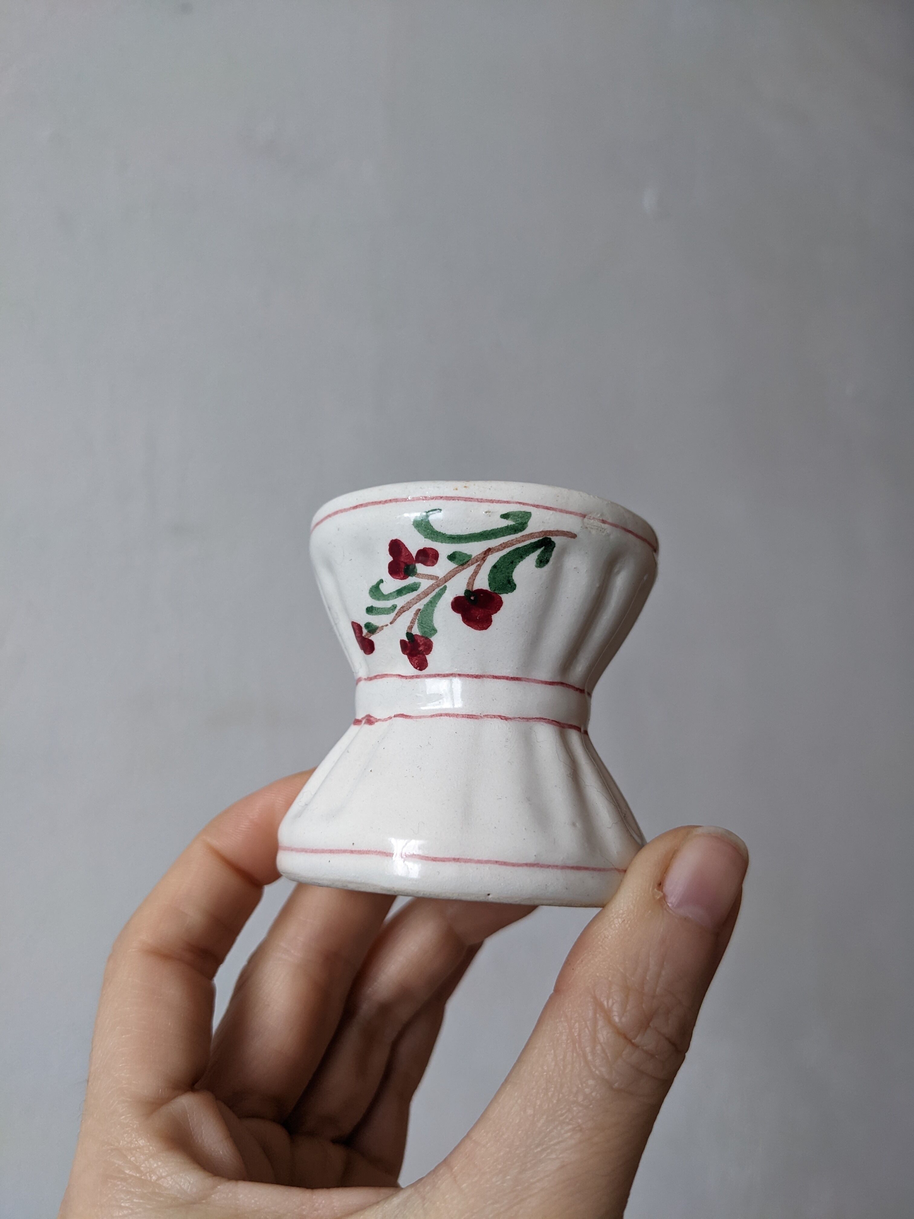 Coquetier diabolo old sarreguemines earthenware decorated with flowers painted by hand