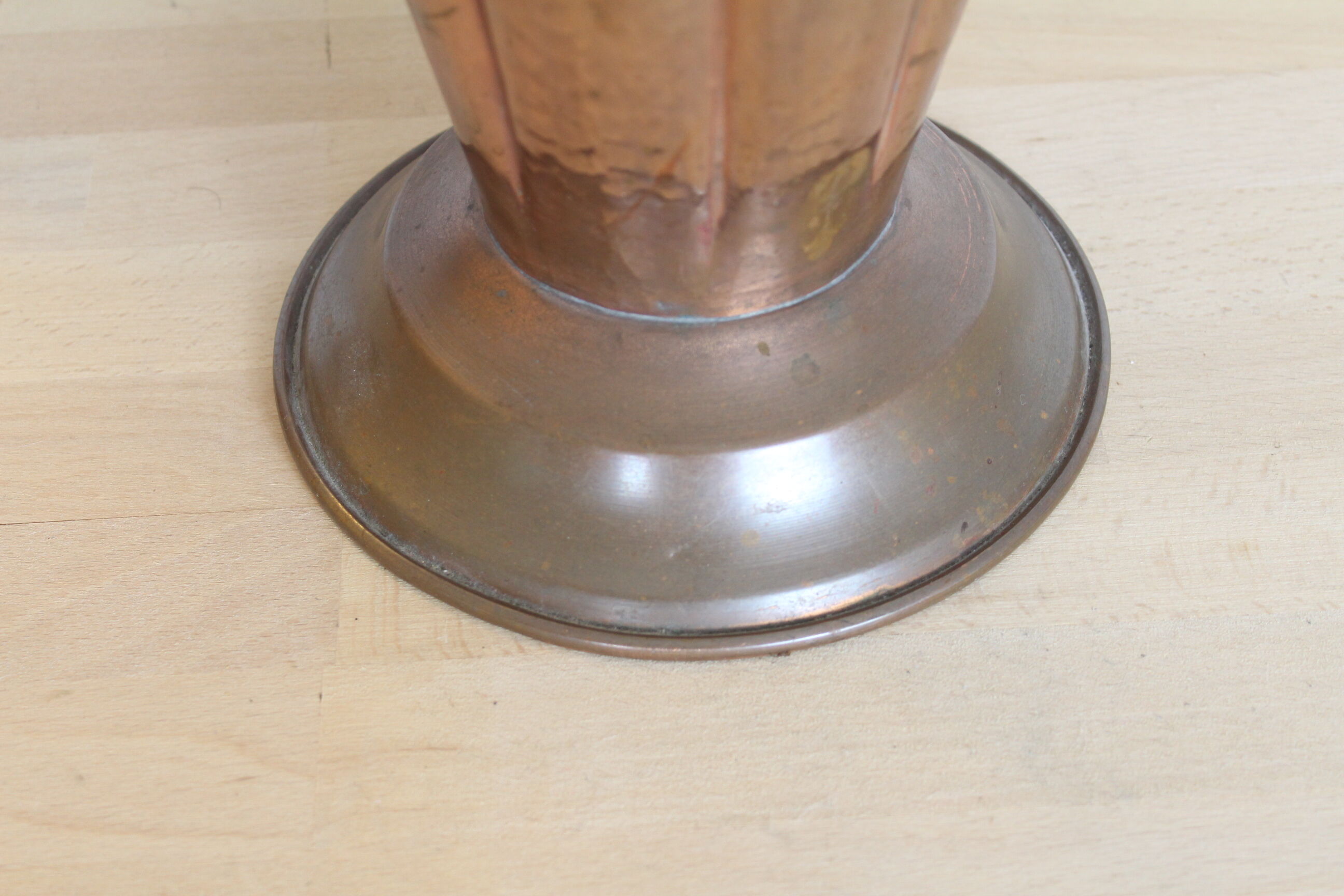 Copper umbrella door