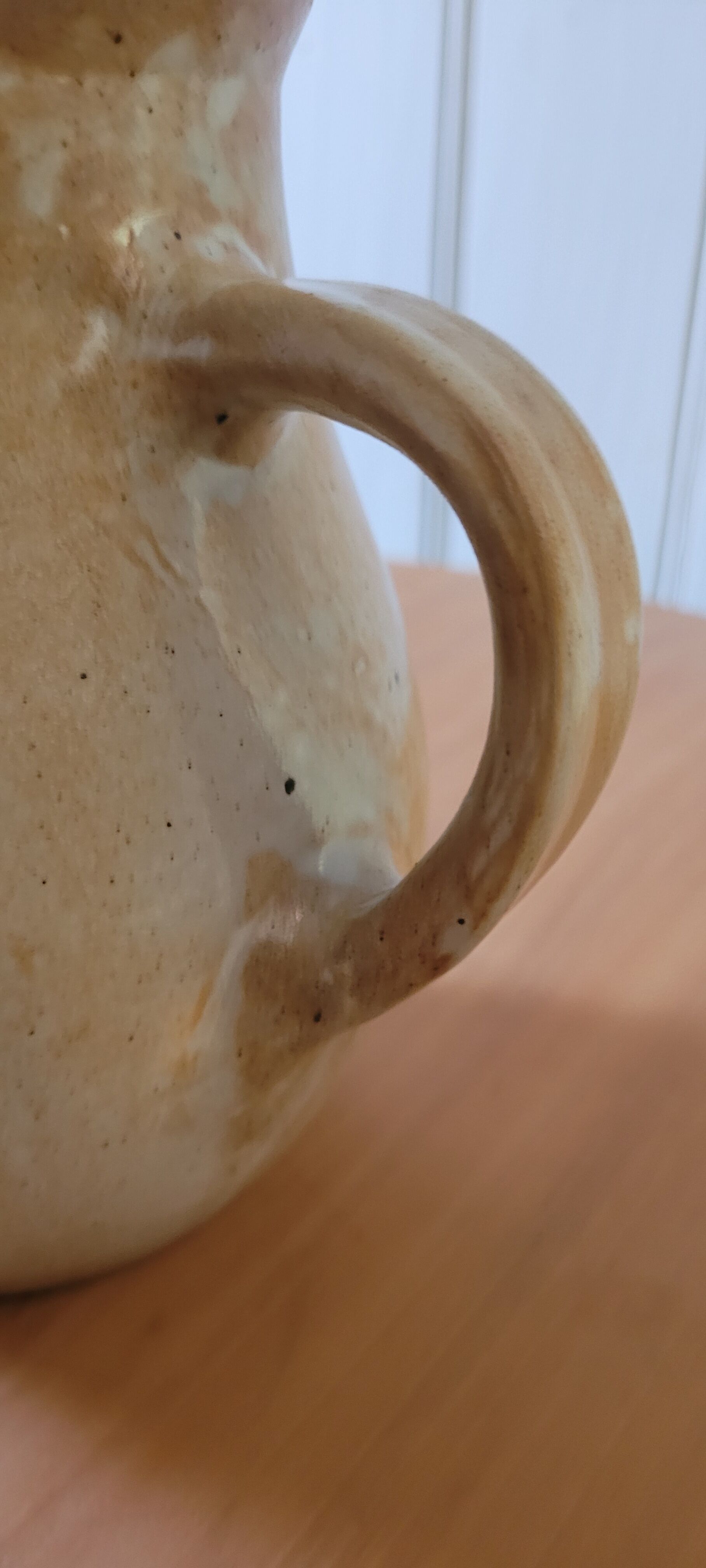 Sandstone pitcher