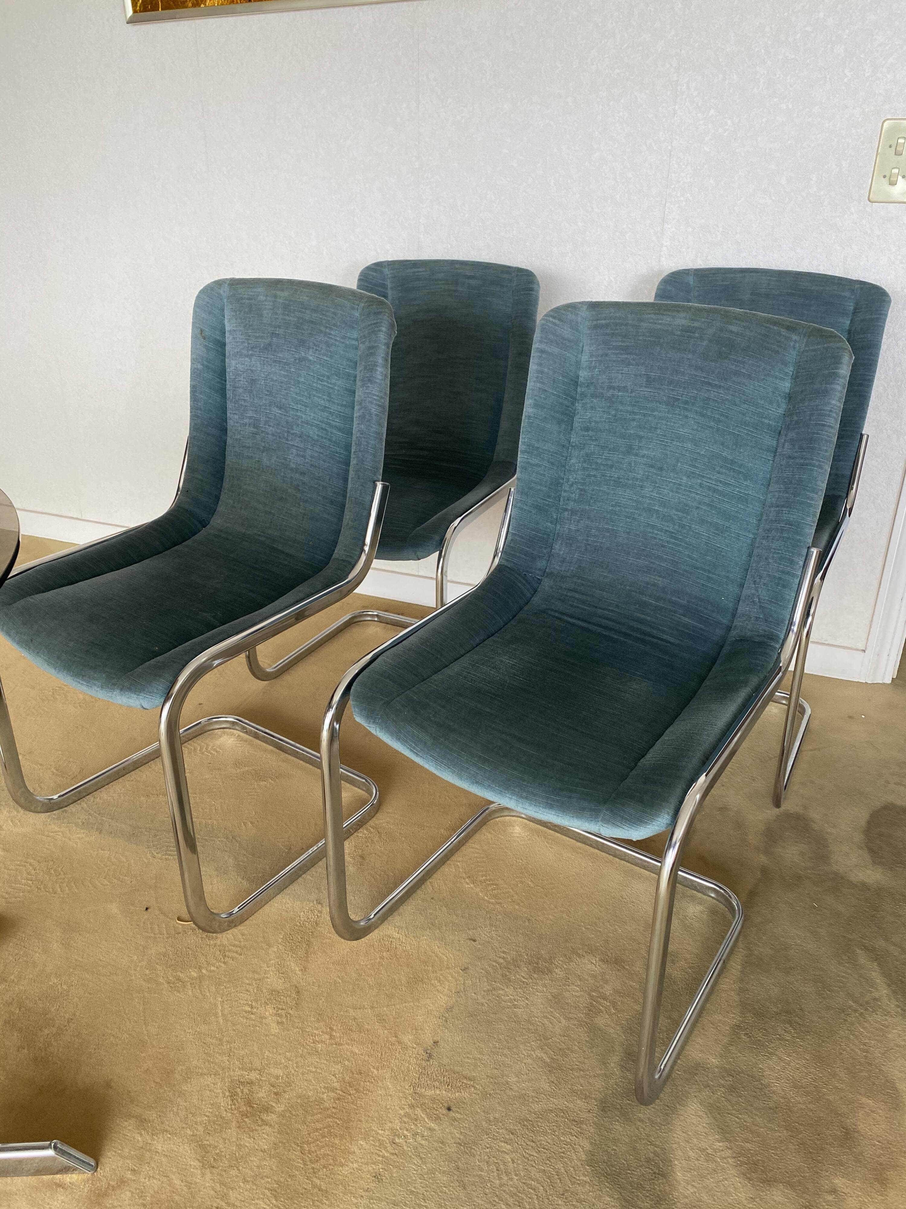 Set 4 steel design chairs and fabrics