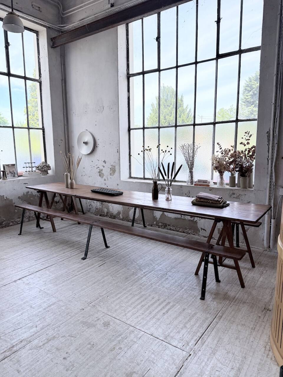 XXL trestle farm table 4m and its benches