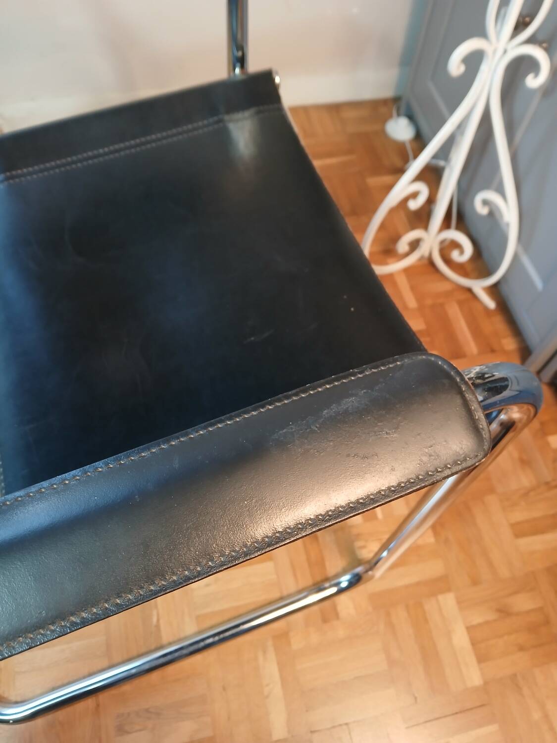 Black leather cantilever chair with chrome steel – Modernist design