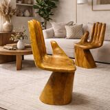 Sculptural armchair in solid wood – hand shape