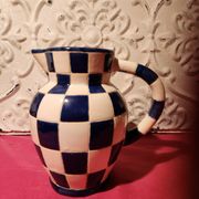 Ceramic jug with blue and white checkered pattern "Lustucru"