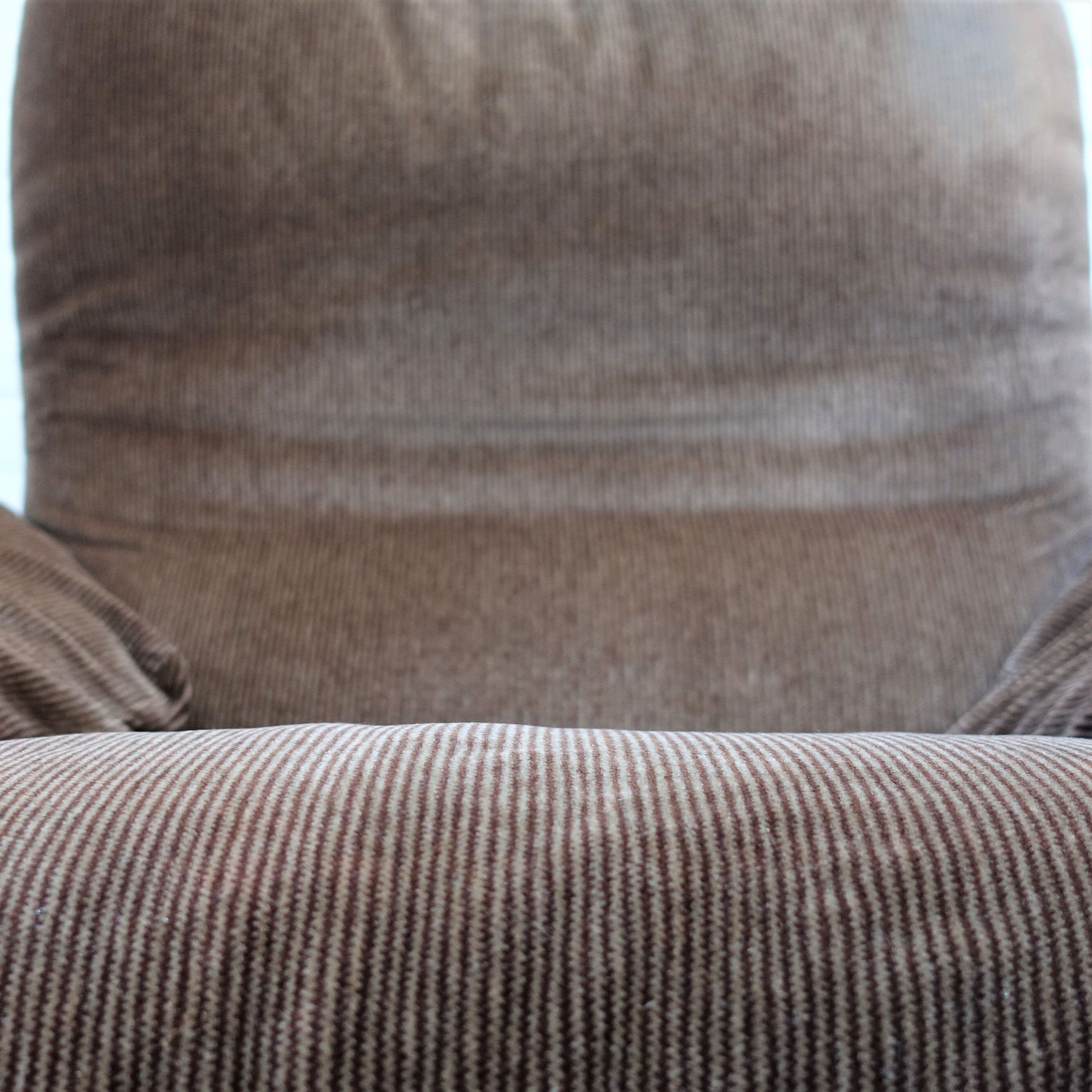 Maralunga armchair by Vico Magistretti for Cassina 1970