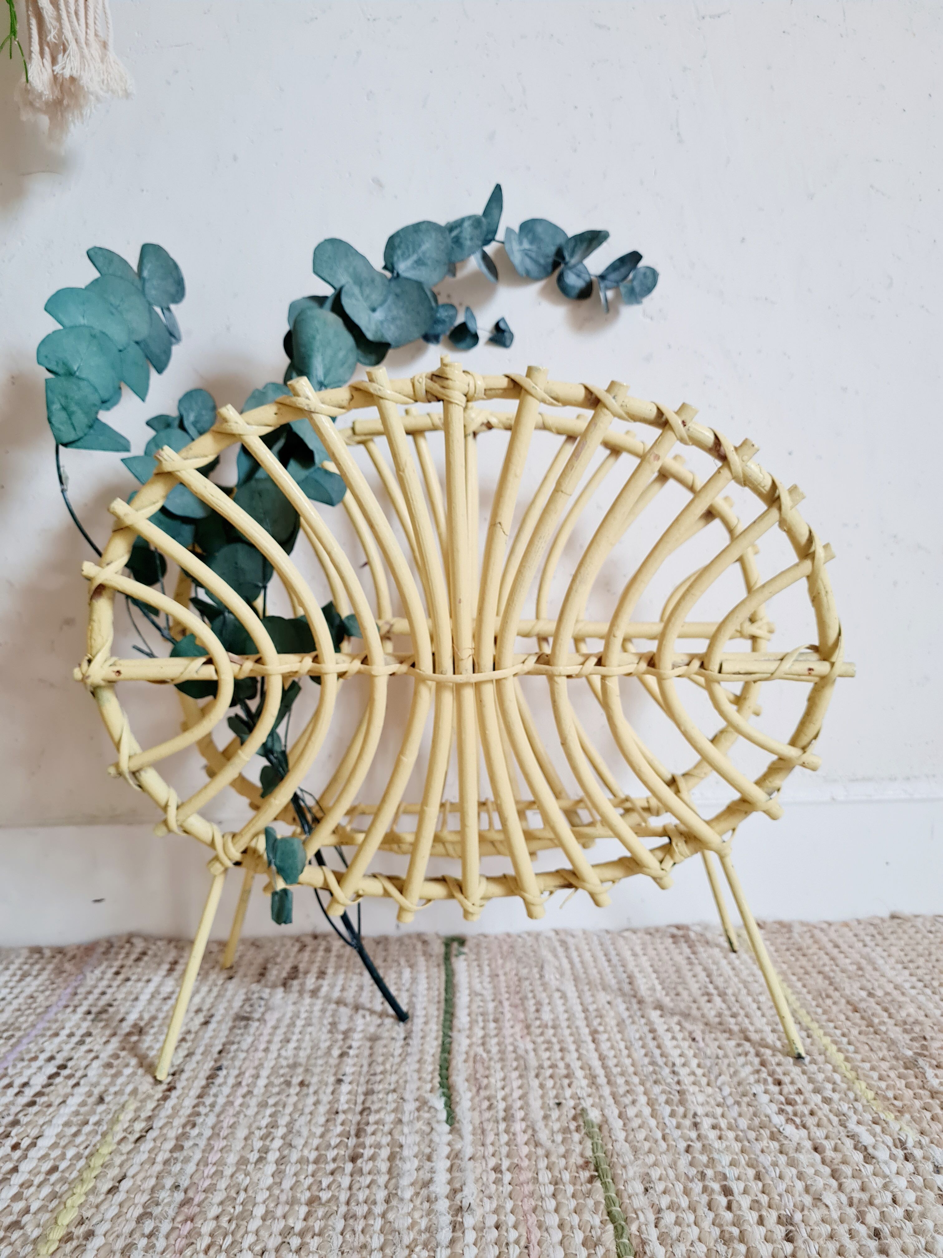 Magazine rack