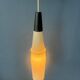 Suspension longue Mid-Century en verre opalin