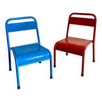 Pair of Mullca nursery chairs in metal and wood painted red and blue