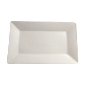 Rectangular serving dish in white ceramic