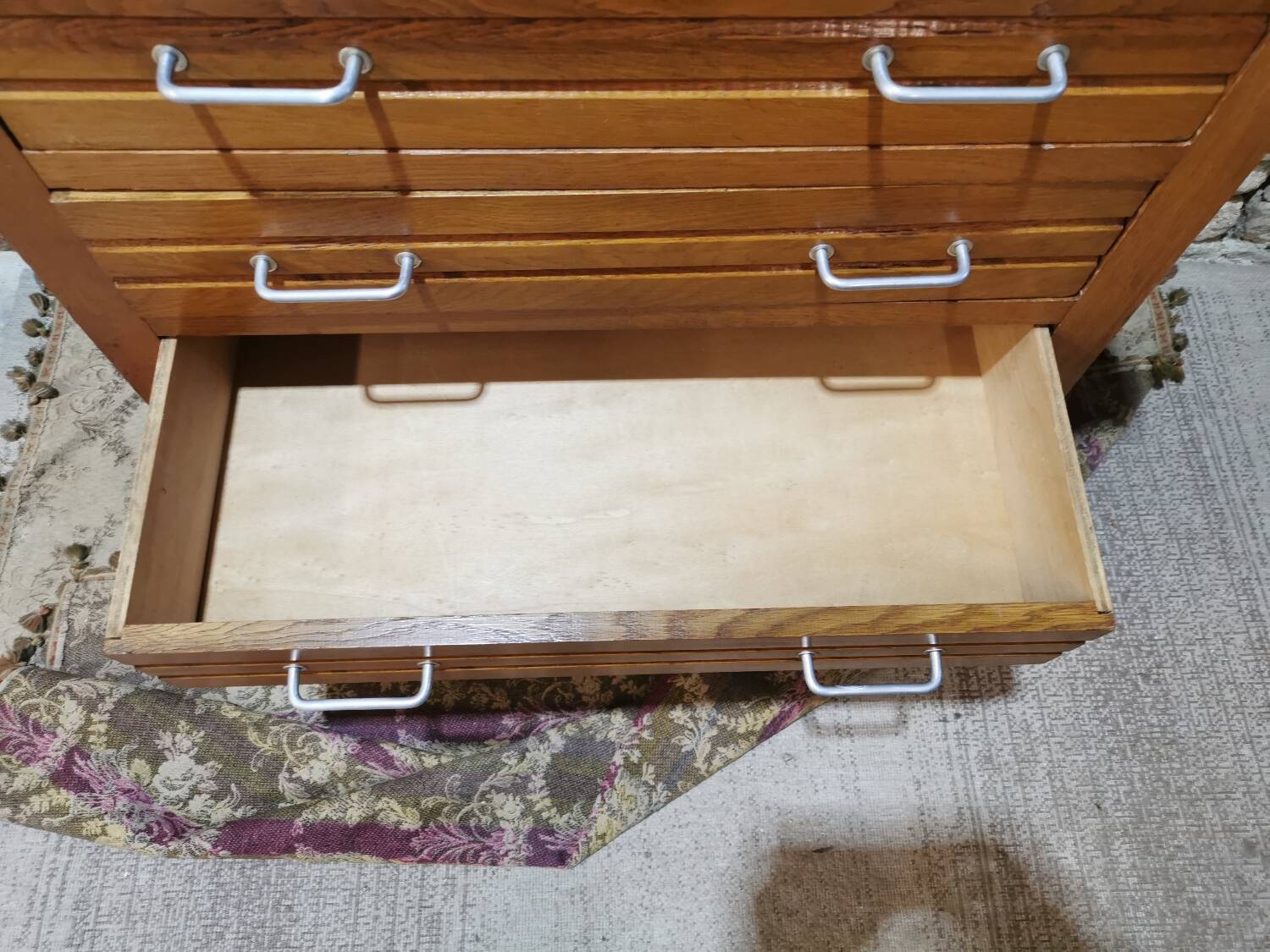 Commode vintage