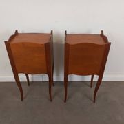 Paire de tables de chevet style Louis XV
