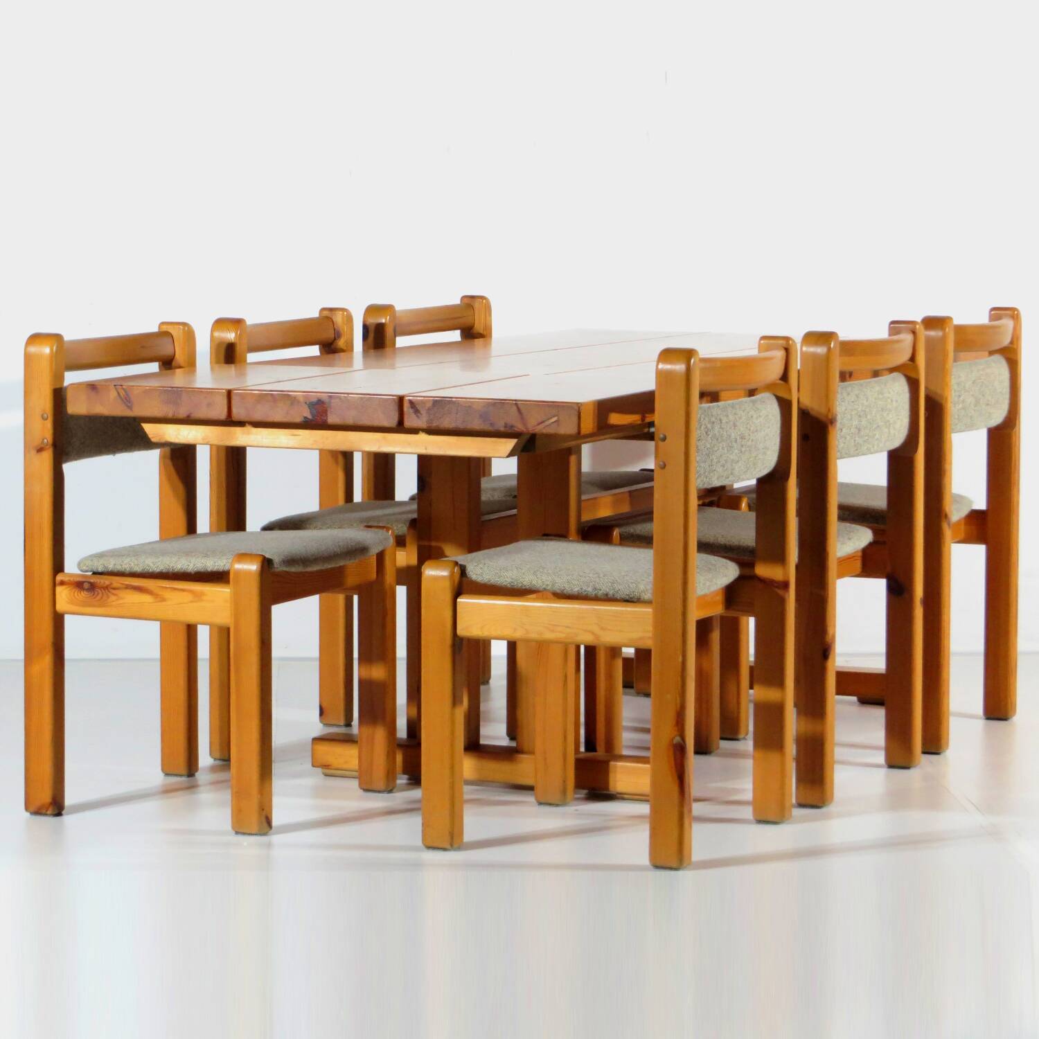 Set of six solid pine vintage mid century modern dining chairs by Danish Thorsø Møbelfabrik, 1960s