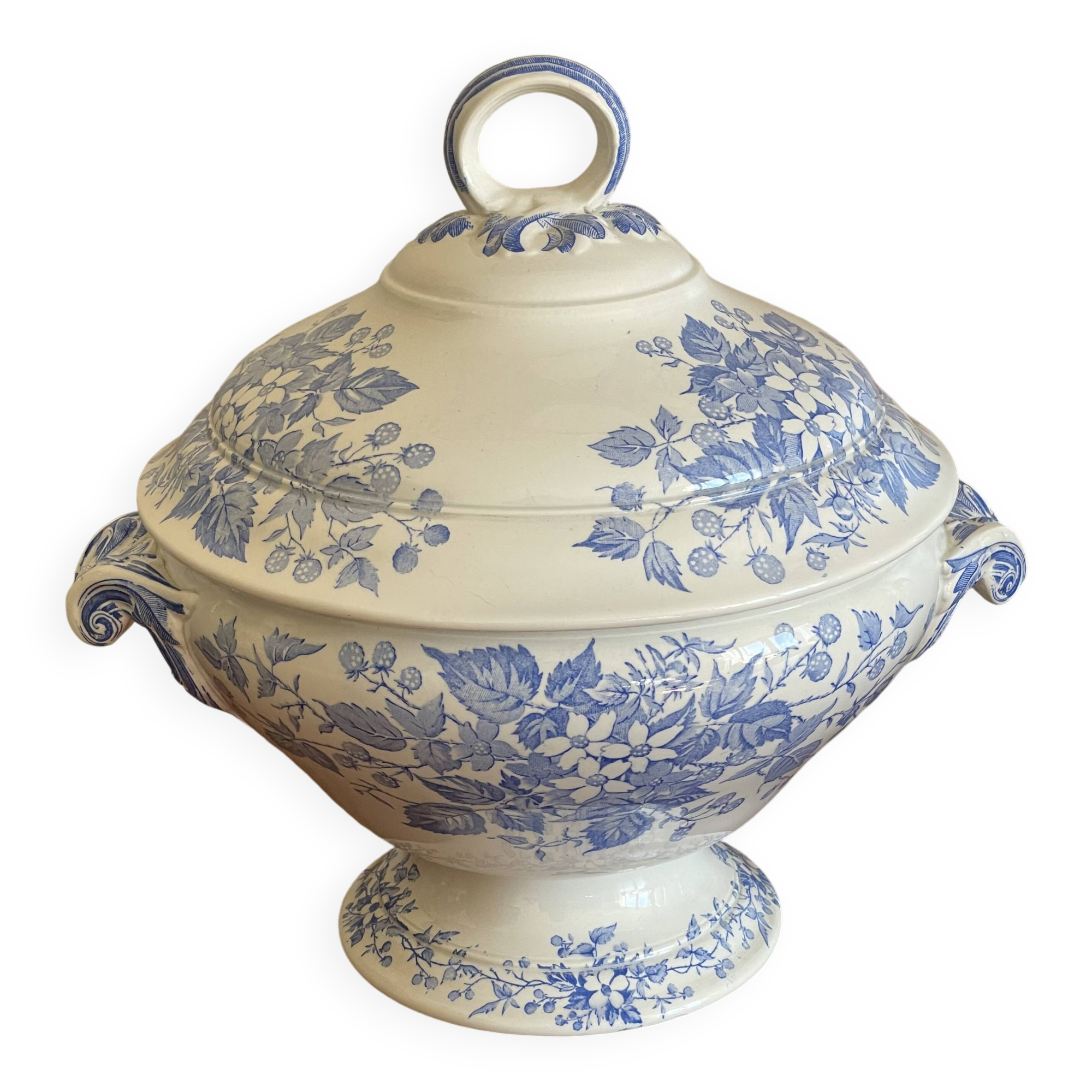 Sarreguemines Rubia soup tureen