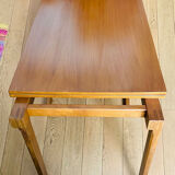 Coffee table to raise into a dining table