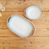 2 blue stoneware dishes