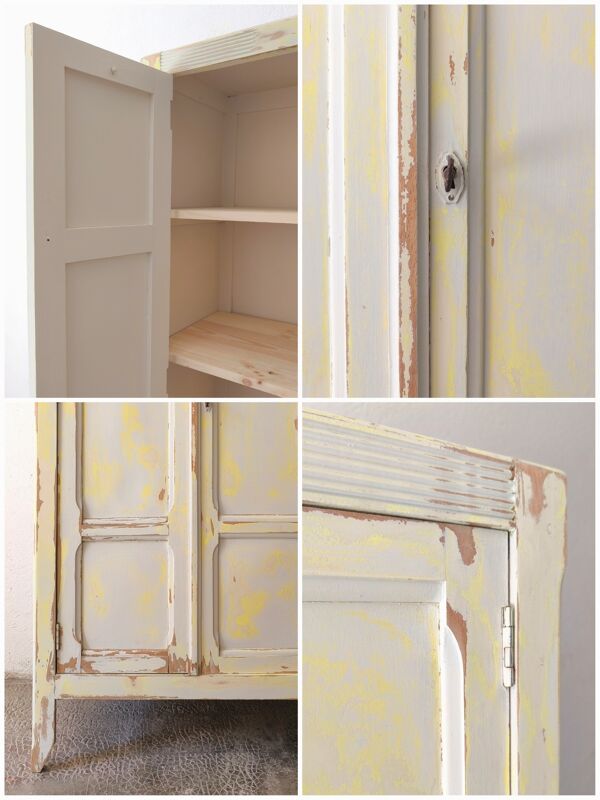 Petite armoire ancienne patiné beige et jaune