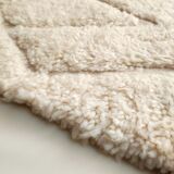 Moroccan Berber carpet blessed ouarain ecru plain with engraved diamonds 320x208cm
