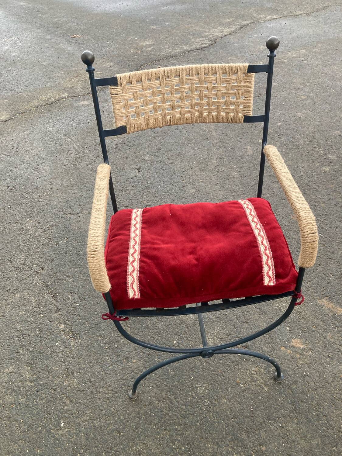 Six. Wrought iron armchairs, rope weaving.