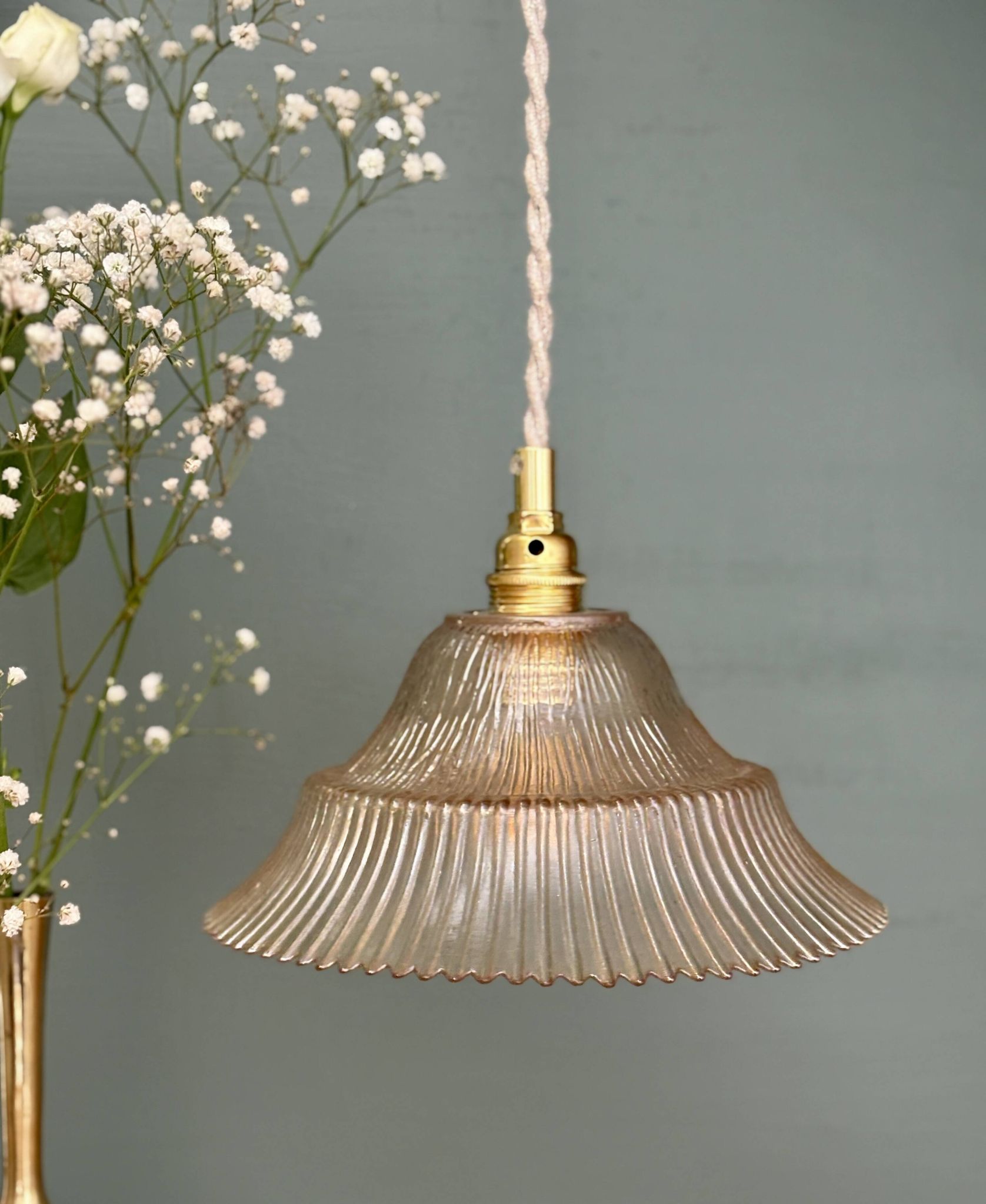 Vintage amber ribbed glass lampshade pendant light