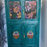 Storage cabinet
