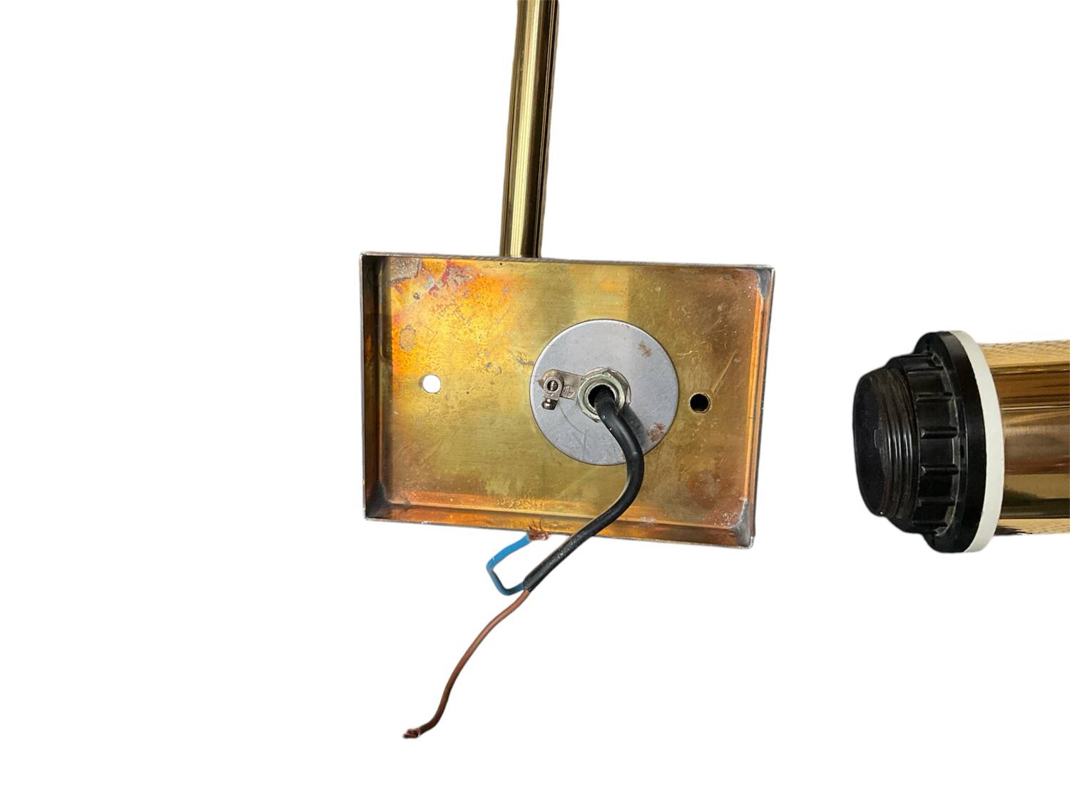 Articulated wall lights