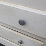 Commode patinée