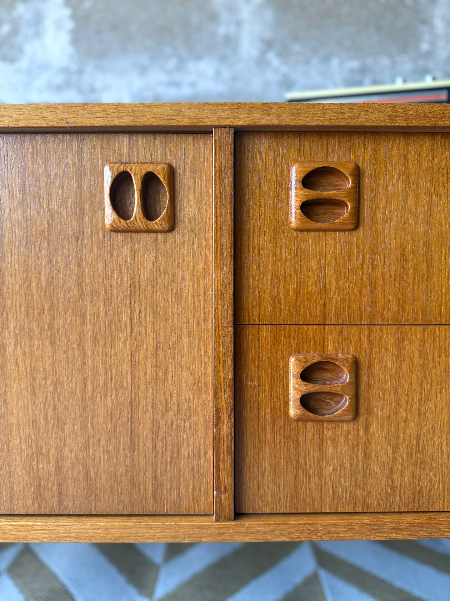 Scandinavian low sideboard in teak, 1970.