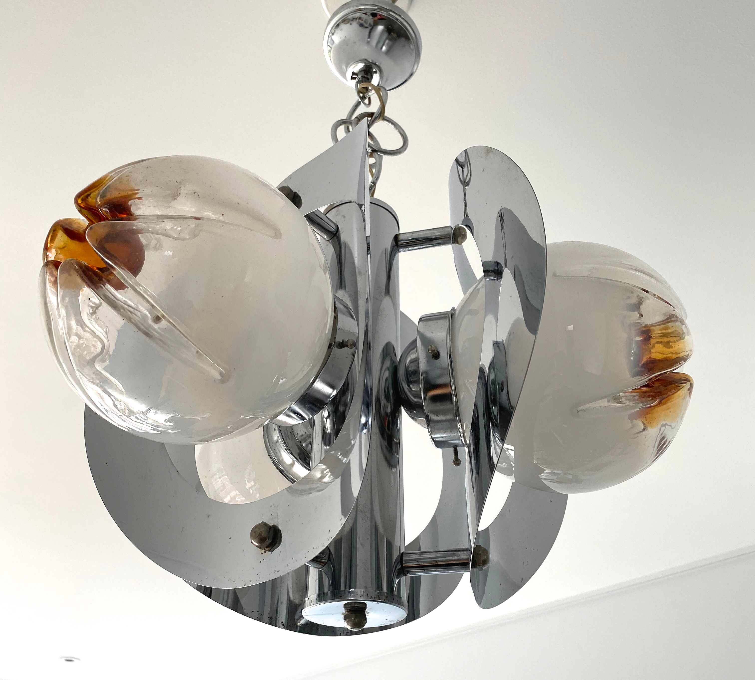 Suspension Mazzega design Gaetano Sciolari chrome et globes murano