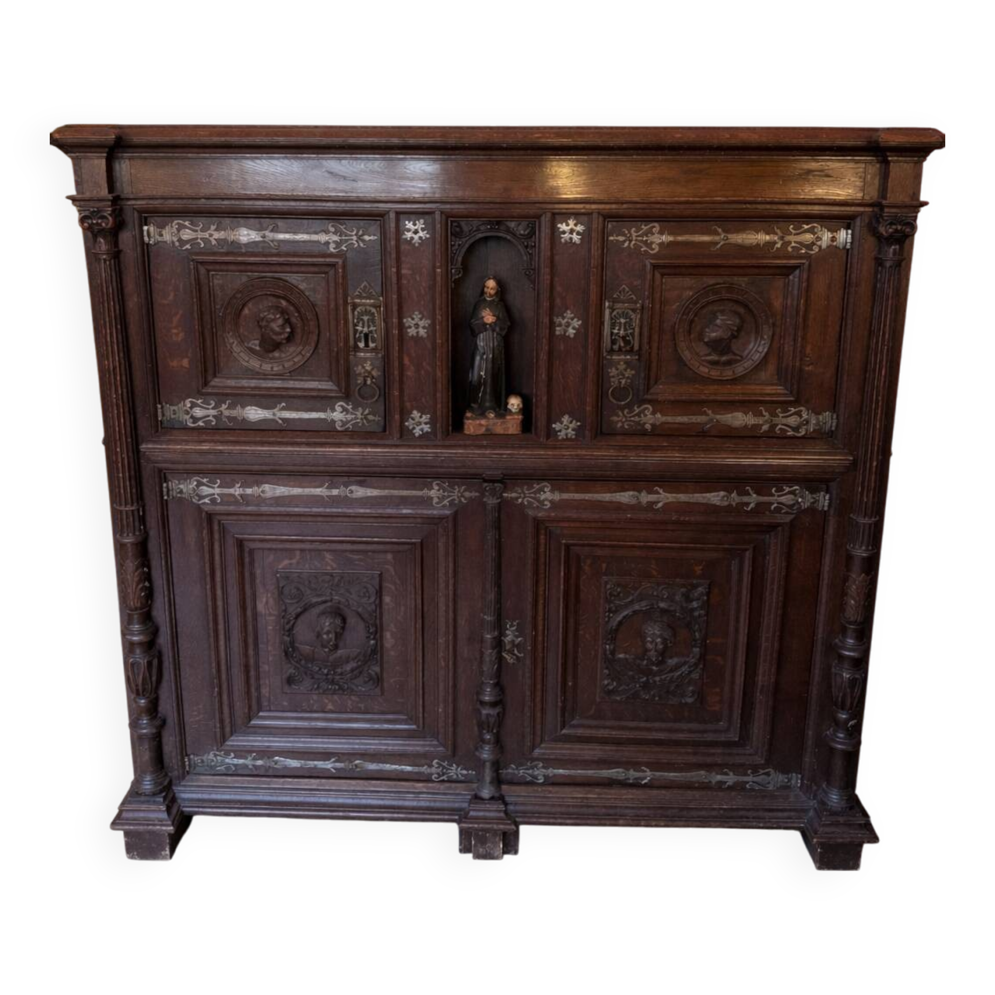 Grand antique neo-Renaissance buffet in carved oak – late 19th century