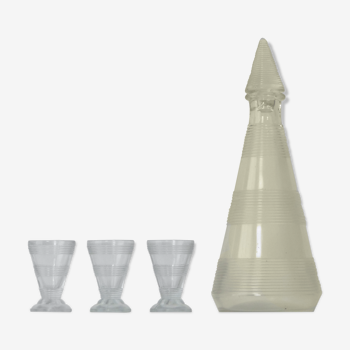 Carafe tronconique et ses 3 verres