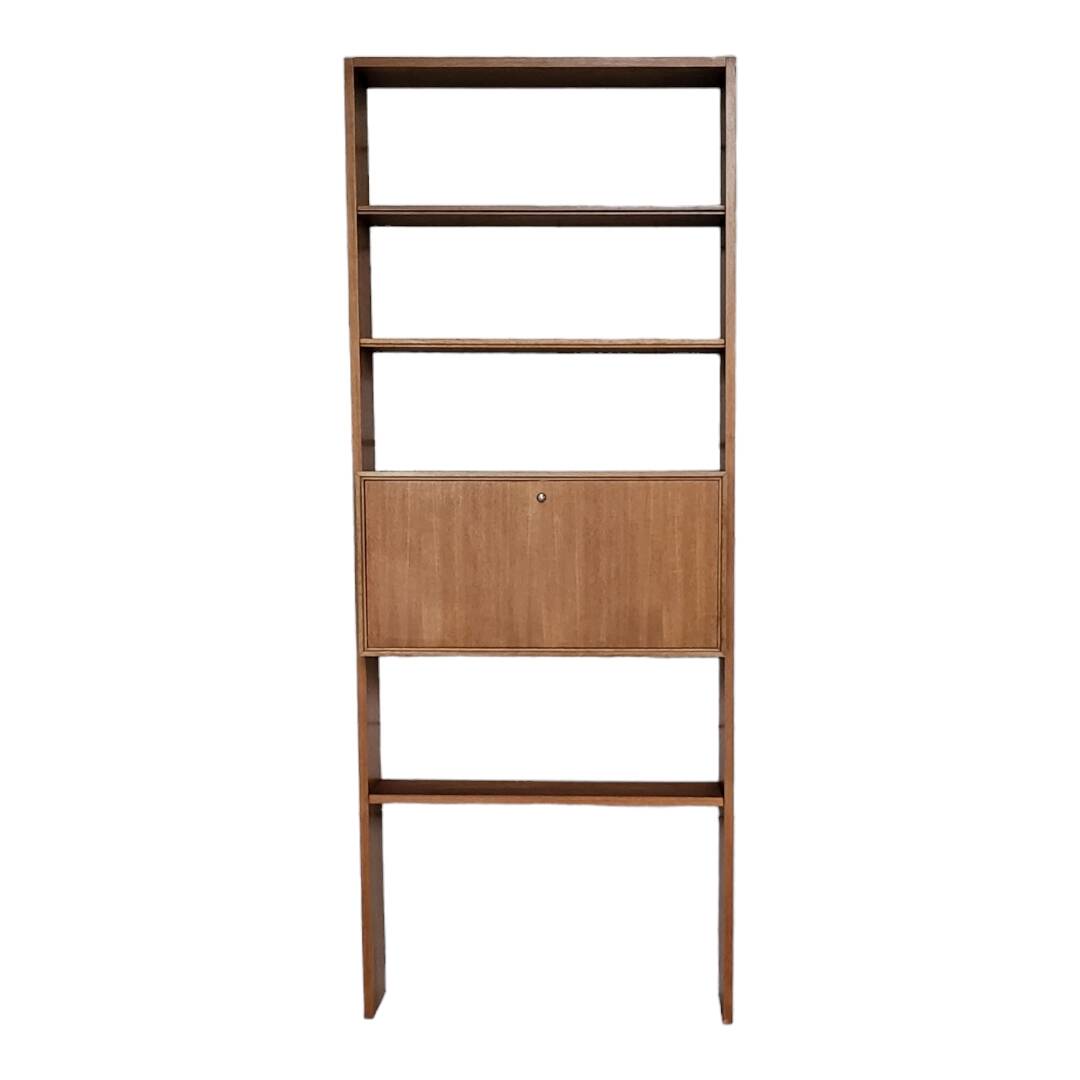 Etagère avec meuble-bar