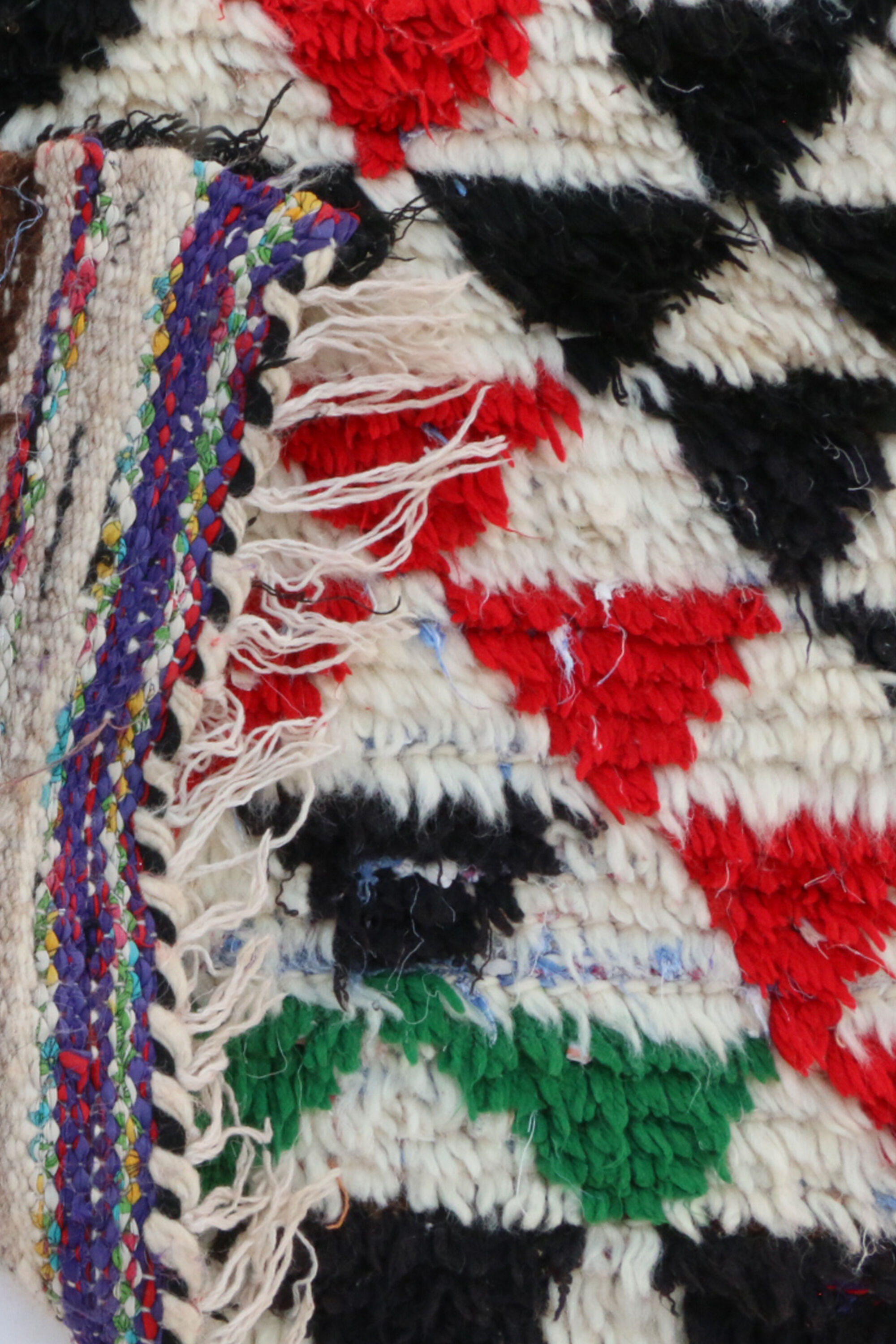 Moroccan azilal carpet 87 x 201 cm