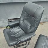 Fauteuil et repose pied cuir design scandinave