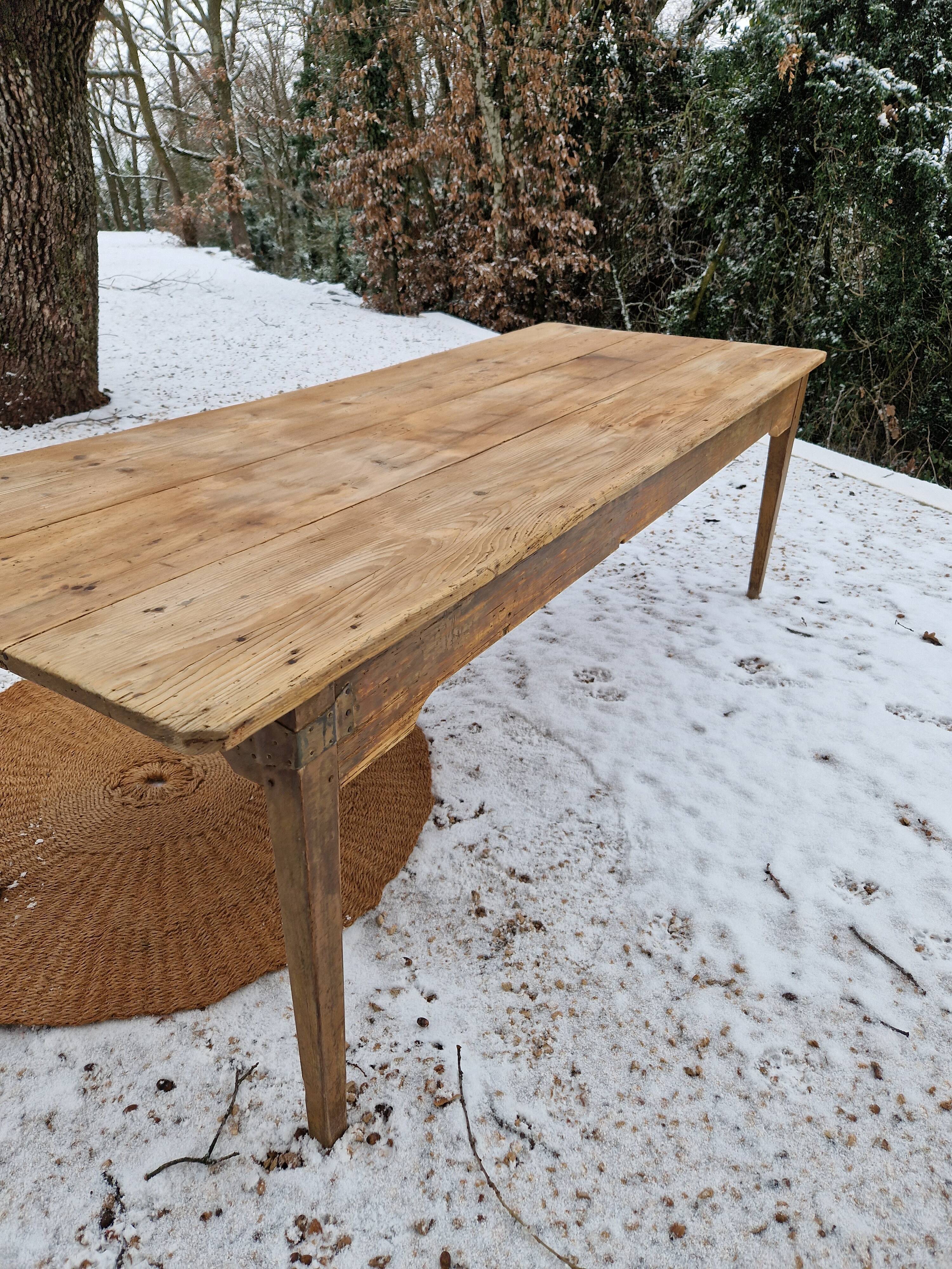 Farmhouse table
