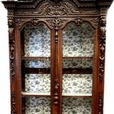 Renaissance style two-body display case in solid walnut Napoleon III