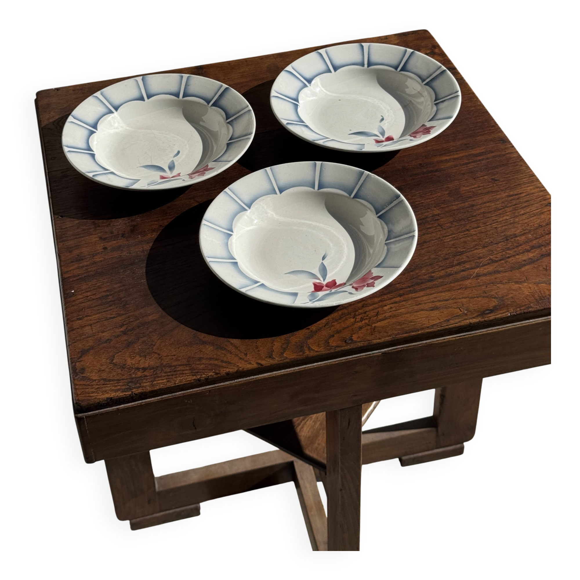Set of 3 deep plates Digoin Sarreguemines blue with pink flowers D23