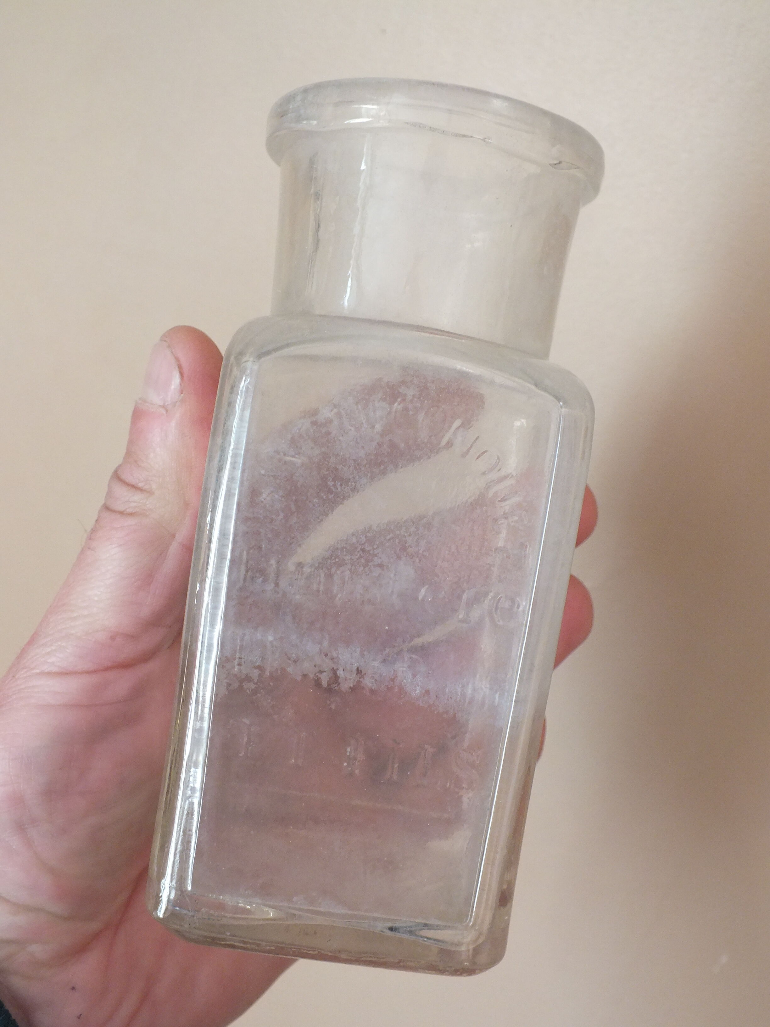 Set of 4 bottles with iode and ancient tissier le conquet seaweed