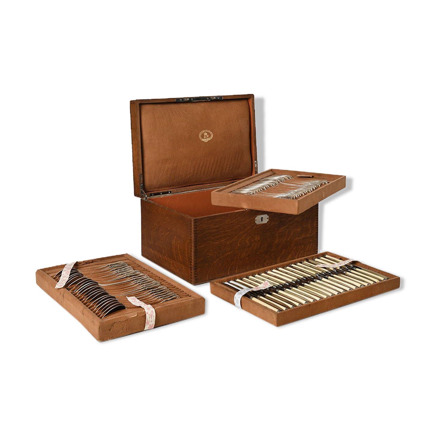 Wooden box and his housewife signed Jules Piault