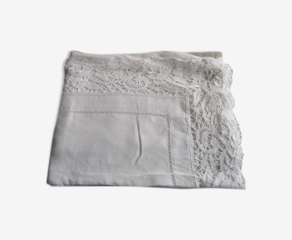 Drap ancien brodé : 310x240cm
