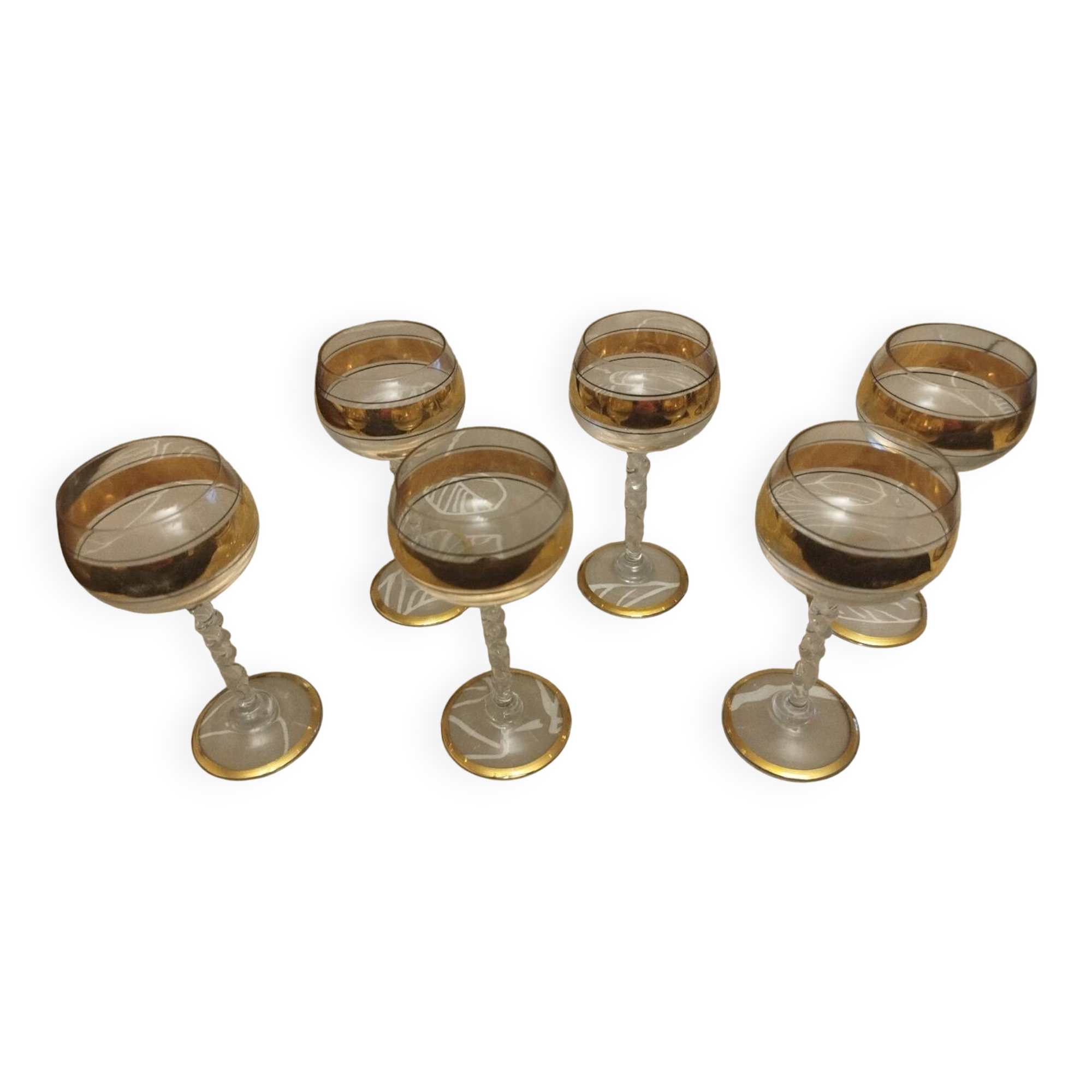 Verlor glasses with gold trim