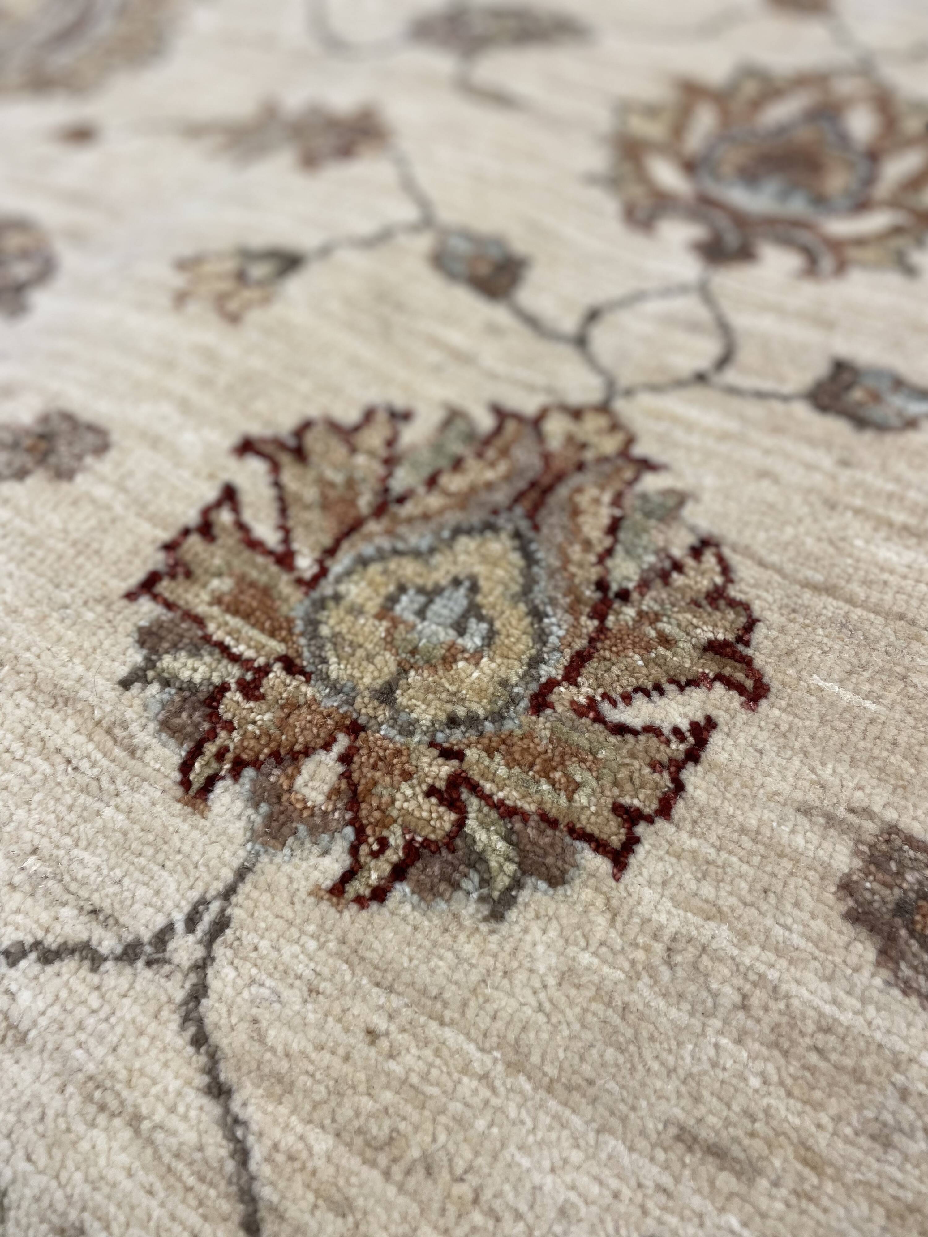 Handmade Cream Wool Rug, Traditional Floral Carpet for Bedroom Living Room