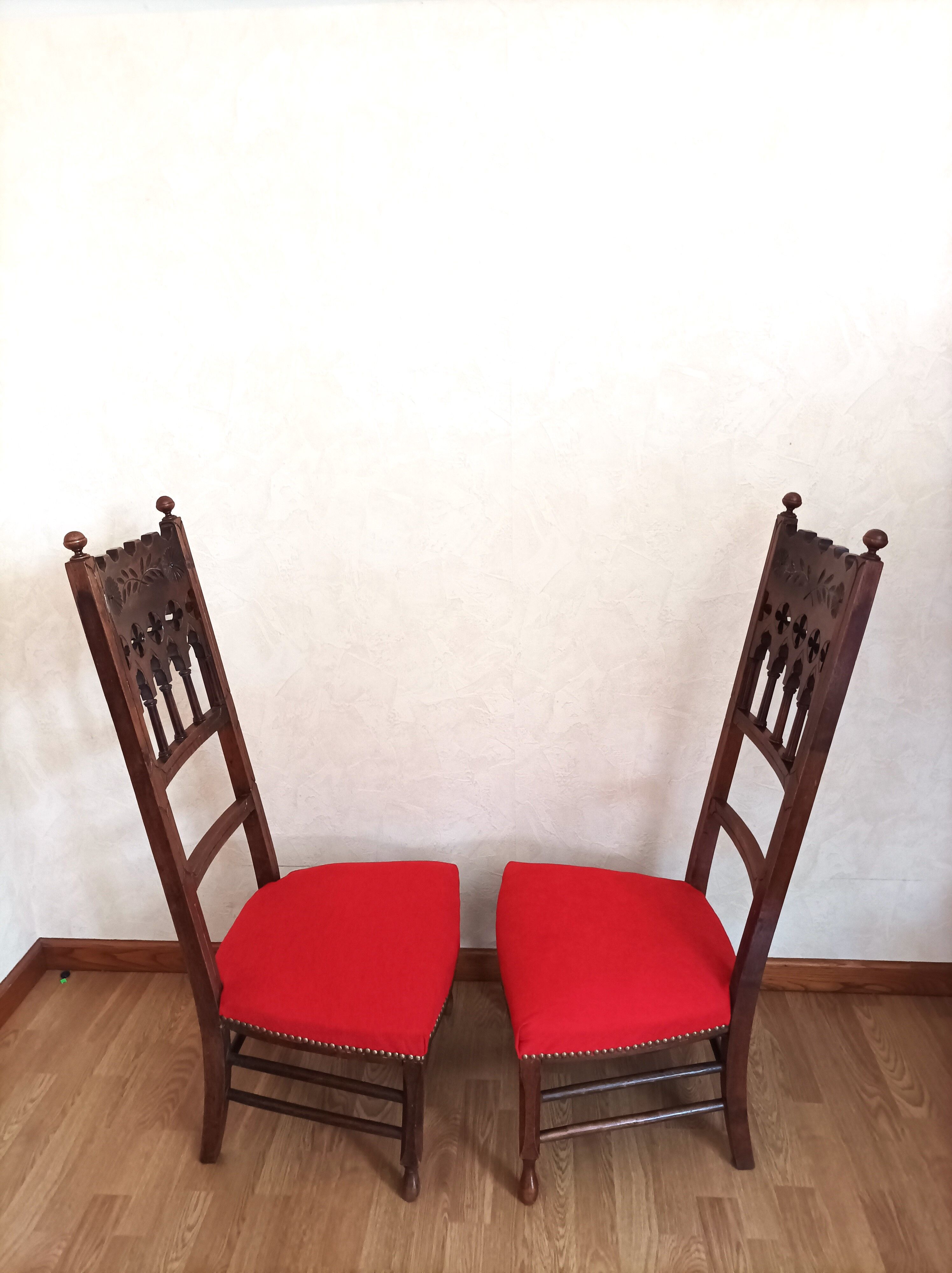 Chaises à la cathédrale
