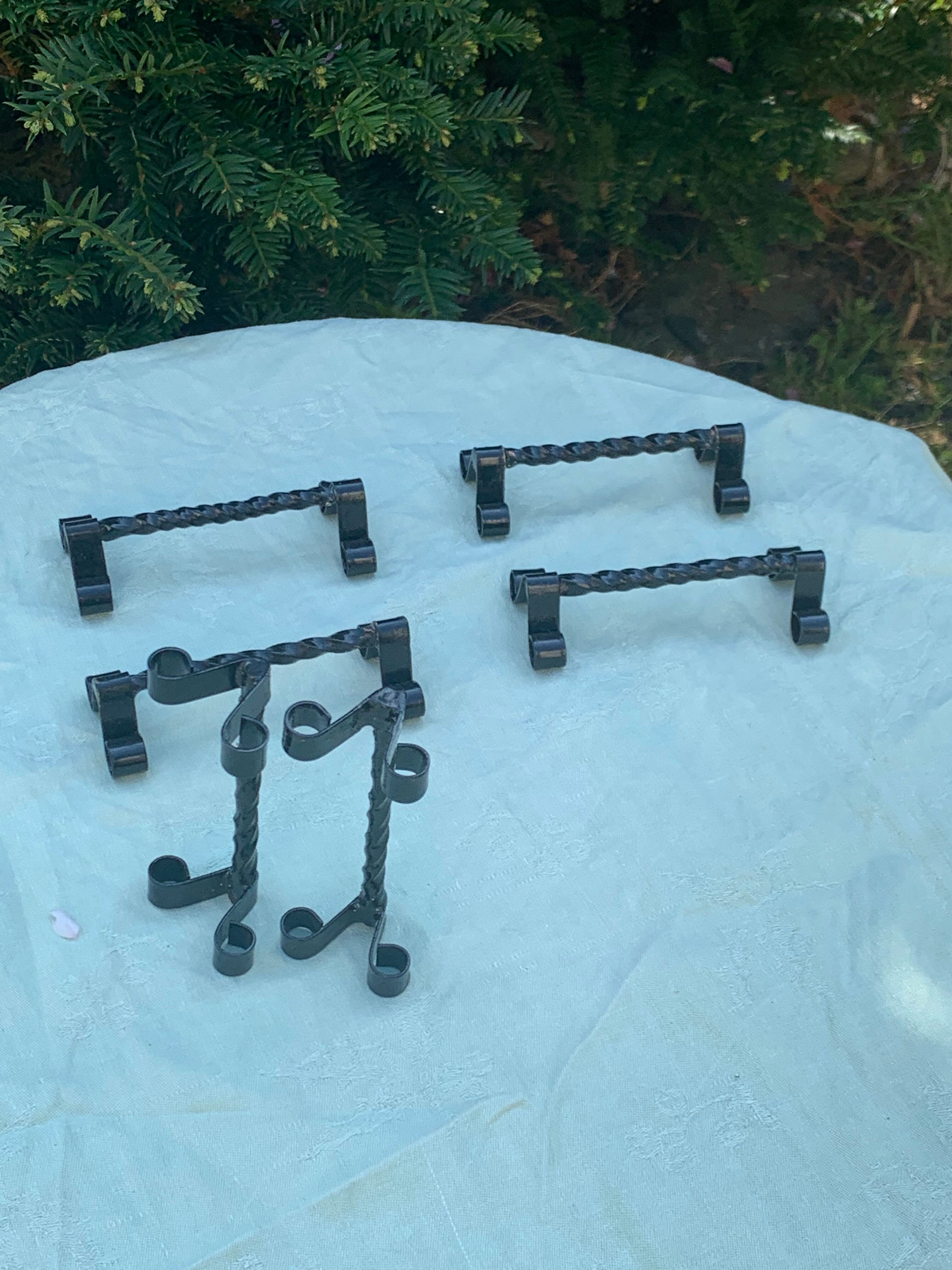 6 knife holders in vintage black wrought iron